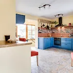 Amazing 5 Bedroom House Krumlov 82 - 4 Min Walk To Main Square