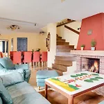 Amazing 5 Bedroom House Krumlov 82 - 4 Min Walk To Main Square * Český Krumlov