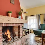 Amazing 5 Bedroom House Krumlov 82 - 4 Min Walk To Main Square *