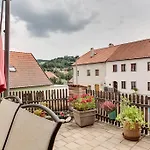 Amazing 5 Bedroom House Krumlov 82 - 4 Min Walk To Main Square * Český Krumlov