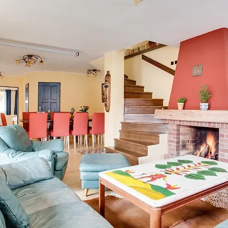 Amazing 5 Bedroom House Krumlov 82 - 4 Min Walk To Main Square * Cesky Krumlov