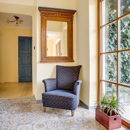 Amazing 5 Bedroom House Krumlov 82 - 4 Min Walk To Main Square וילה *