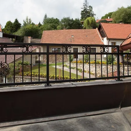 Amazing 5 Bedroom House Krumlov 82 - 4 Min Walk To Main Square וילה *