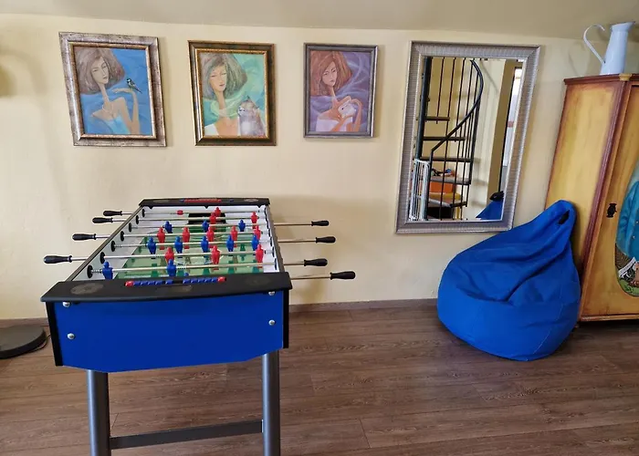 Amazing 5 Bedroom House Krumlov 82 - 4 Min Walk To Main Square * Český Krumlov