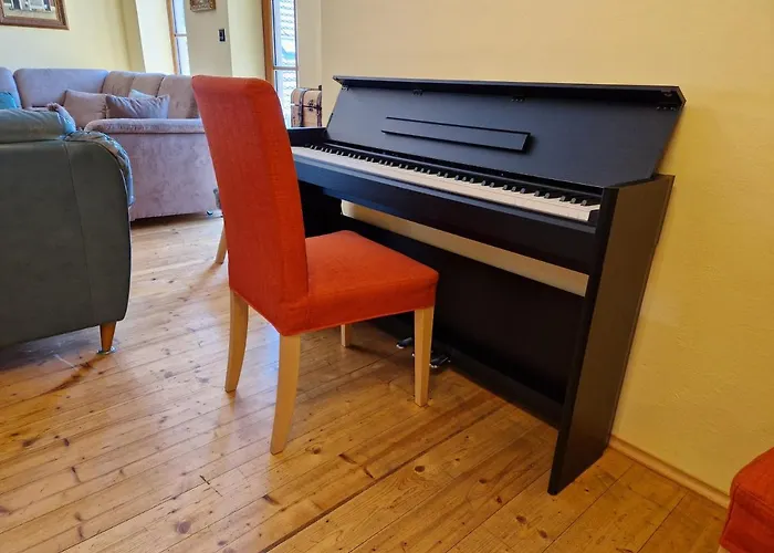 Amazing 5 Bedroom House Krumlov 82 - 4 Min Walk To Main Square Český Krumlov