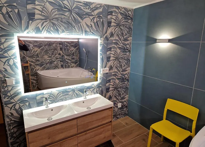 Amazing 5 Bedroom House Krumlov 82 - 4 Min Walk To Main Square Villa *