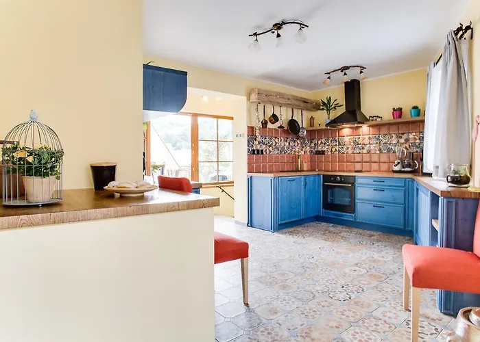 Amazing 5 Bedroom House Krumlov 82 - 4 Min Walk To Main Square