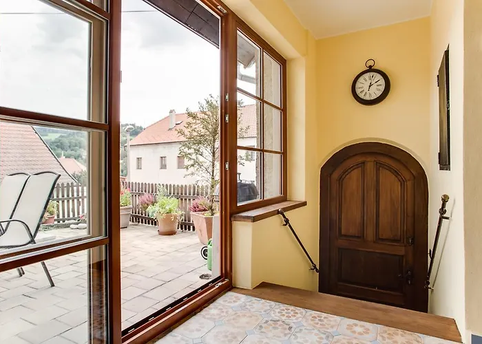 Amazing 5 Bedroom House Krumlov 82 - 4 Min Walk To Main Square * Český Krumlov