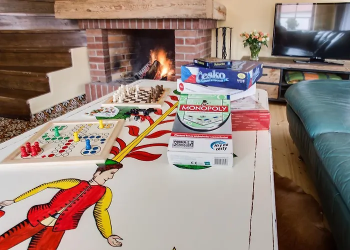 Amazing 5 Bedroom House Krumlov 82 - 4 Min Walk To Main Square Villa