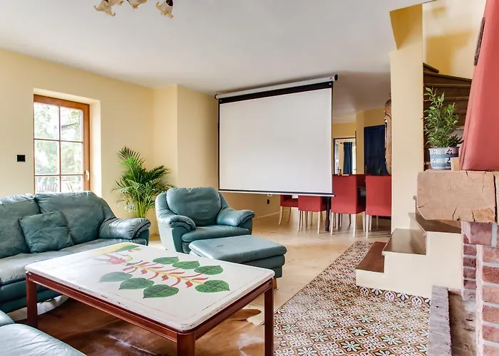 Amazing 5 Bedroom House Krumlov 82 - 4 Min Walk To Main Square *