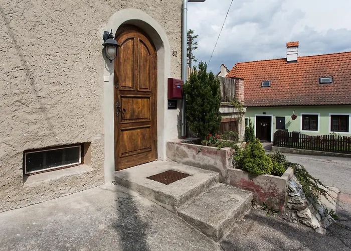 Amazing 5 Bedroom House Krumlov 82 - 4 Min Walk To Main Square Vila *