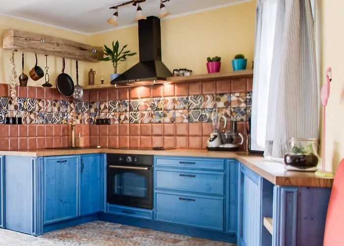 Amazing 5 Bedroom House Krumlov 82 - 4 Min Walk To Main Square Vila *